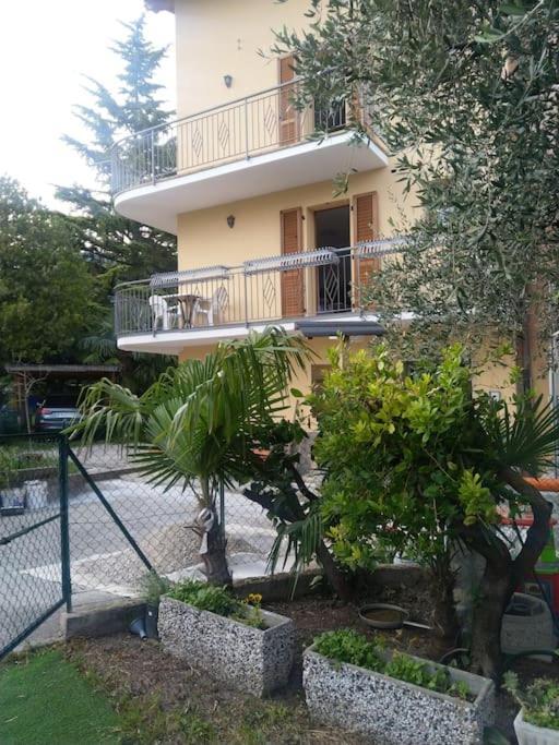 Appartamento Sunrelax Riva del Garda Bagian luar foto